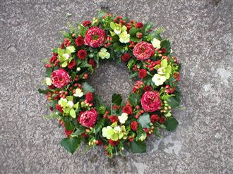 Red Rose Wreath 
